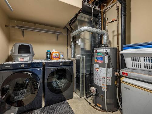 23-2210 Qu'Appelle Blvd, Kamloops, BC - Indoor Photo Showing Laundry Room