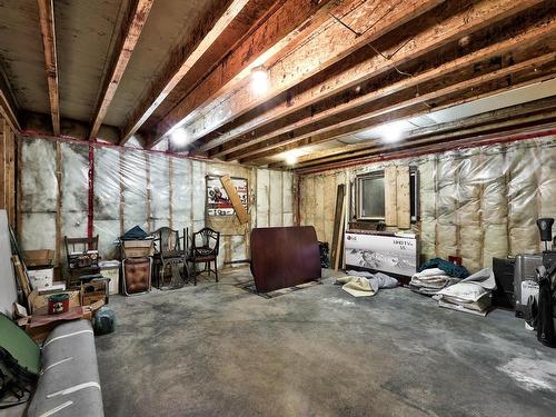 569 English Rd, Chase, BC - Indoor Photo Showing Basement