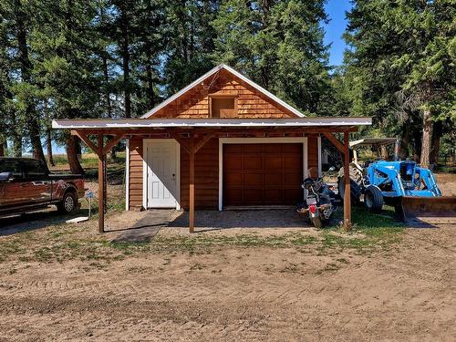 8661 Skimikin Rd, Chase, BC - Outdoor