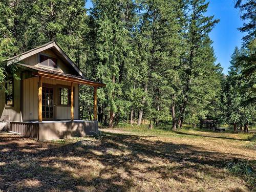 8661 Skimikin Rd, Chase, BC - Outdoor