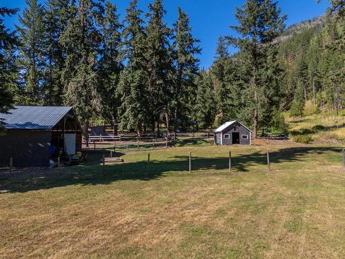 8661 Skimikin Rd, Chase, BC - Outdoor