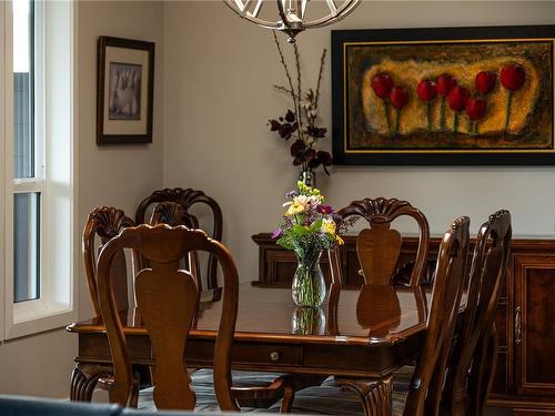 202-679 Terminal Ave, Nanaimo, BC - Indoor Photo Showing Dining Room