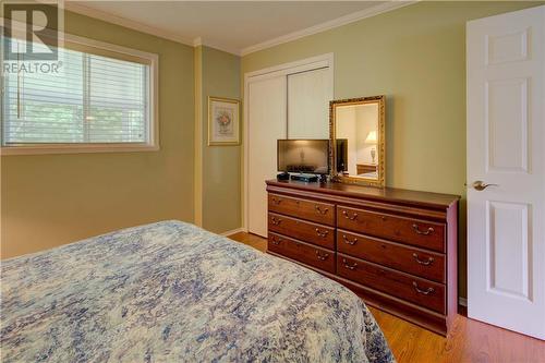 556 Macphail'S Road, Perth, ON - Indoor Photo Showing Bedroom