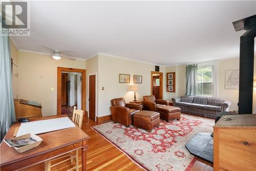 1332 Ferguson'S Falls Road, Lanark, ON - Indoor Photo Showing Living Room