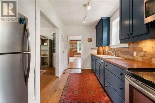 1332 Ferguson'S Falls Road, Lanark, ON - Indoor Photo Showing Kitchen