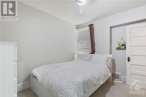 4 Cornwall Street, Ottawa, ON - Indoor Photo Showing Bedroom