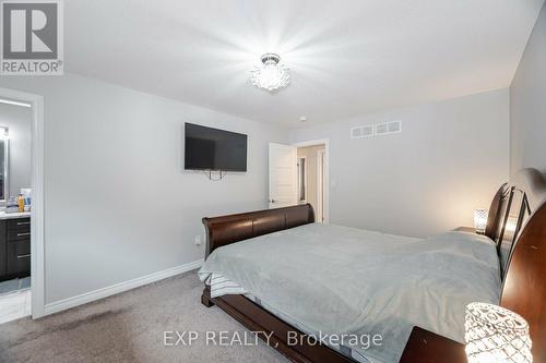 5 Secord Street, Thorold, ON - Indoor Photo Showing Bedroom