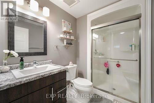 5 Secord Street, Thorold, ON - Indoor Photo Showing Bathroom