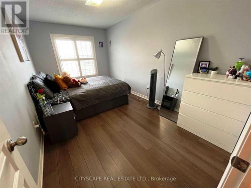 481 Terrace Way, Oakville, ON - Indoor Photo Showing Bedroom