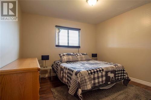 13222 Highway 38 Road, Sharbot Lake, ON - Indoor Photo Showing Bedroom