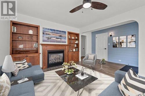 17 Kenney Road, Elgin, ON - Indoor Photo Showing Living Room With Fireplace