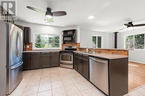 17 Kenney Road, Elgin, ON - Indoor Photo Showing Kitchen With Double Sink