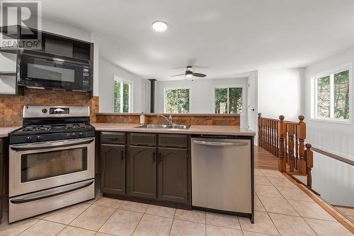 17 Kenney Road, Elgin, ON - Indoor Photo Showing Kitchen With Double Sink