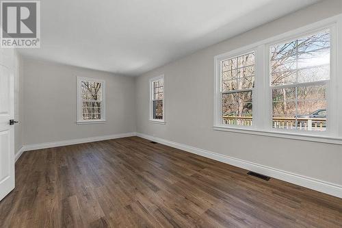 17 Kenney Road, Elgin, ON - Indoor Photo Showing Other Room