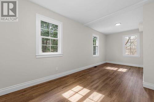 17 Kenney Road, Elgin, ON - Indoor Photo Showing Other Room