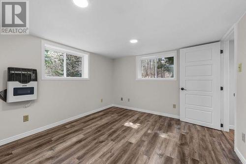 17 Kenney Road, Elgin, ON - Indoor Photo Showing Other Room