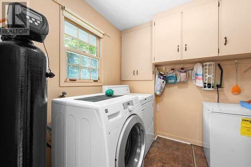 1505 Sheridan Rapids Road, Lanark Highlands, ON - Indoor Photo Showing Laundry Room