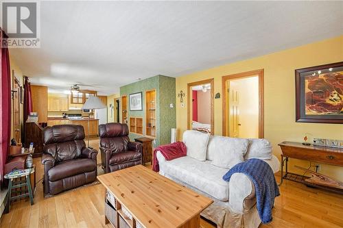 226 Little Silver Lake Road, Lanark, ON - Indoor Photo Showing Living Room