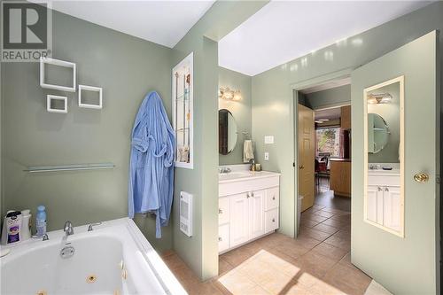 226 Little Silver Lake Road, Lanark, ON - Indoor Photo Showing Bathroom