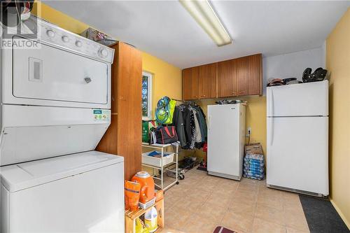 226 Little Silver Lake Road, Lanark, ON - Indoor Photo Showing Laundry Room