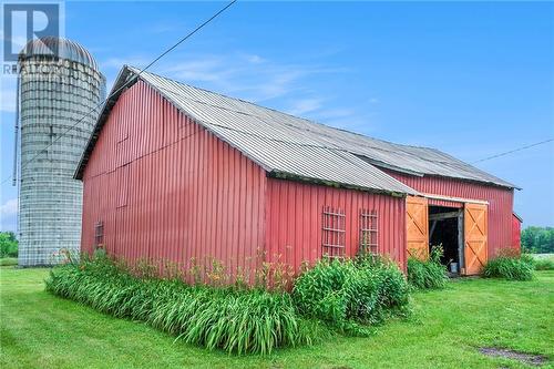 Drive shed/garage - 212 Franks Road, Rideau Lakes, ON - Outdoor