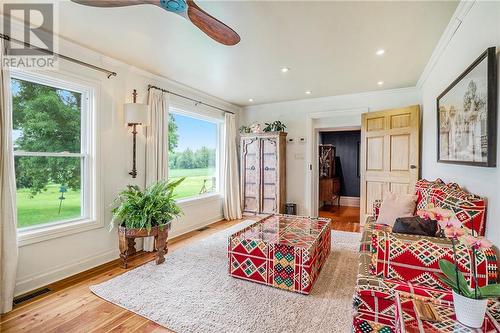 Family room with windows facing fields - 212 Franks Road, Rideau Lakes, ON - Indoor