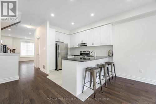 20 Brushwood Drive, Brampton, ON - Indoor Photo Showing Kitchen