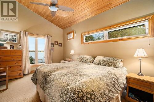 Primary bedroom - 111 Wild Grape Lane, Perth, ON - Indoor Photo Showing Bedroom