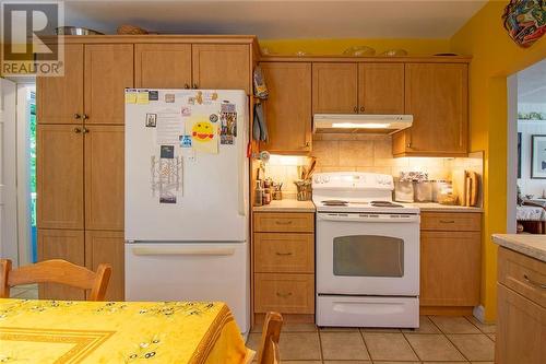 1070 Elizabeth Street, Sharbot Lake, ON - Indoor Photo Showing Kitchen