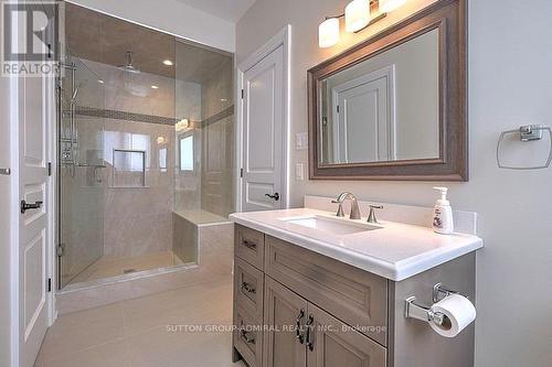 4640 Lloydtown-Aurora Road, King, ON - Indoor Photo Showing Bathroom