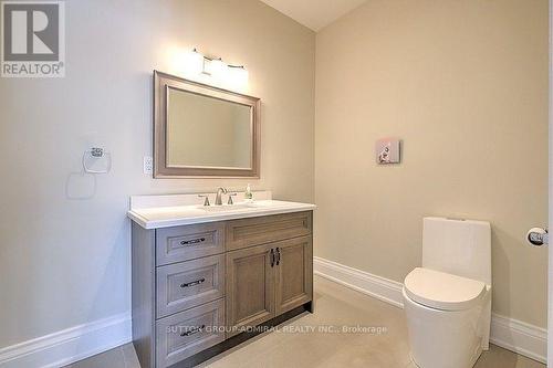 4640 Lloydtown-Aurora Road, King, ON - Indoor Photo Showing Bathroom