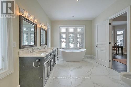 4640 Lloydtown-Aurora Road, King, ON - Indoor Photo Showing Bathroom