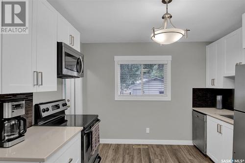 820 Grace Street, Regina, SK - Indoor Photo Showing Kitchen