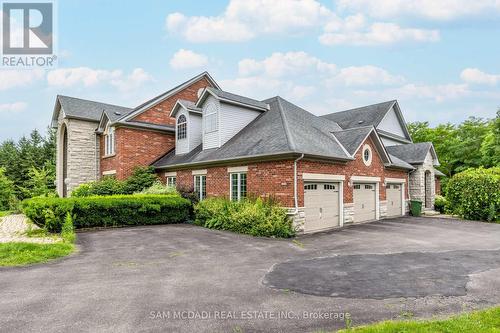 10 Stonehart Street, Caledon (Palgrave), ON - Outdoor