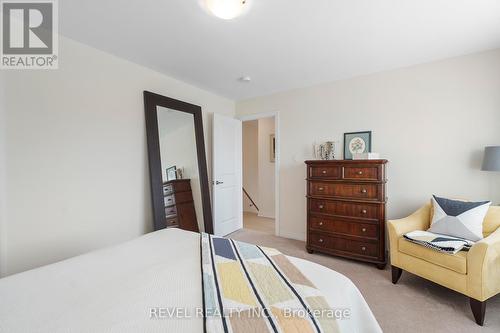 35 Cannery Drive, Niagara-On-The-Lake, ON - Indoor Photo Showing Bedroom