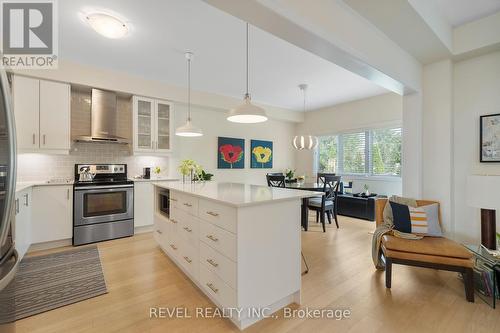 35 Cannery Drive, Niagara-On-The-Lake, ON - Indoor Photo Showing Kitchen