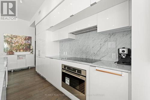 Ph 02 - 185 Roehampton Avenue, Toronto (Mount Pleasant West), ON - Indoor Photo Showing Kitchen