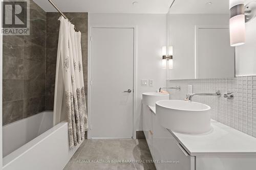 Ph 02 - 185 Roehampton Avenue, Toronto (Mount Pleasant West), ON - Indoor Photo Showing Bathroom