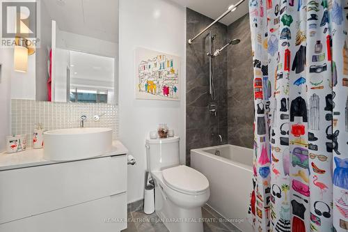 Ph 02 - 185 Roehampton Avenue, Toronto (Mount Pleasant West), ON - Indoor Photo Showing Bathroom