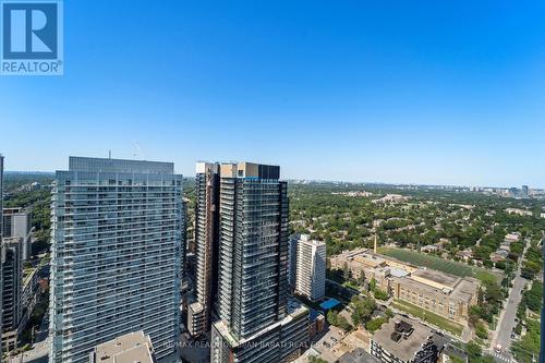 Ph 02 - 185 Roehampton Avenue, Toronto (Mount Pleasant West), ON - Outdoor With View