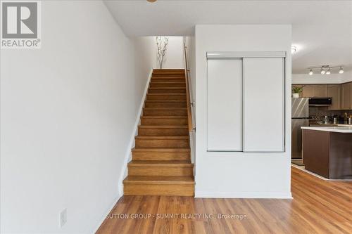 2122 - 115 George Appleton Way, Toronto (Downsview-Roding-Cfb), ON - Indoor Photo Showing Kitchen