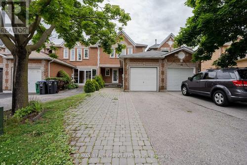 16 Mullis Crescent, Brampton (Fletcher'S West), ON - Outdoor With Facade