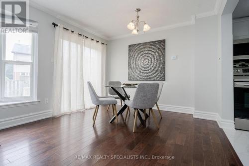 16 Mullis Crescent, Brampton (Fletcher'S West), ON - Indoor Photo Showing Dining Room