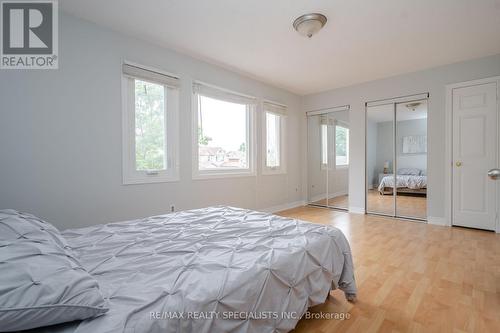 16 Mullis Crescent, Brampton (Fletcher'S West), ON - Indoor Photo Showing Bedroom