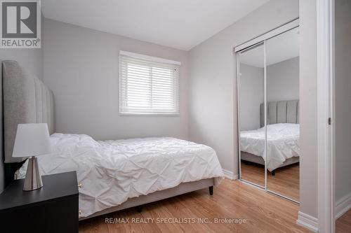 16 Mullis Crescent, Brampton (Fletcher'S West), ON - Indoor Photo Showing Bedroom