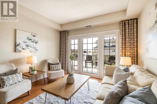 207 - 375 Lakebreeze Drive, Clarington (Newcastle), ON - Indoor Photo Showing Living Room