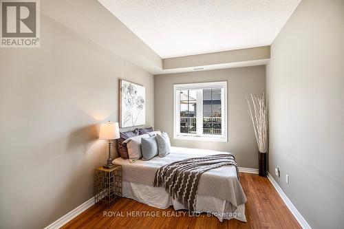 207 - 375 Lakebreeze Drive, Clarington (Newcastle), ON - Indoor Photo Showing Bedroom