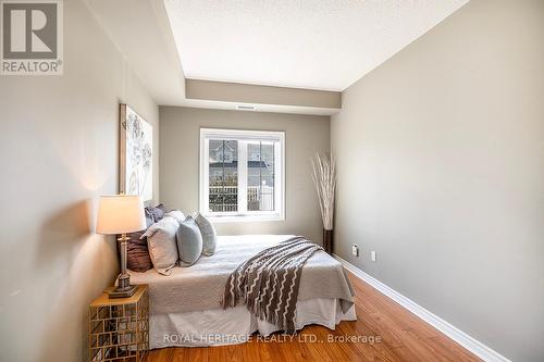 207 - 375 Lakebreeze Drive, Clarington (Newcastle), ON - Indoor Photo Showing Bedroom