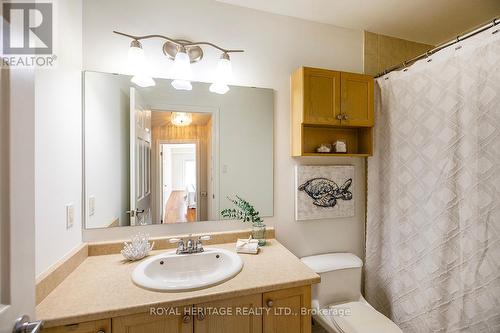 207 - 375 Lakebreeze Drive, Clarington (Newcastle), ON - Indoor Photo Showing Bathroom