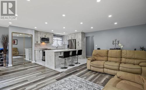 66 Loradeen Crescent, Toronto (Malvern), ON - Indoor Photo Showing Other Room